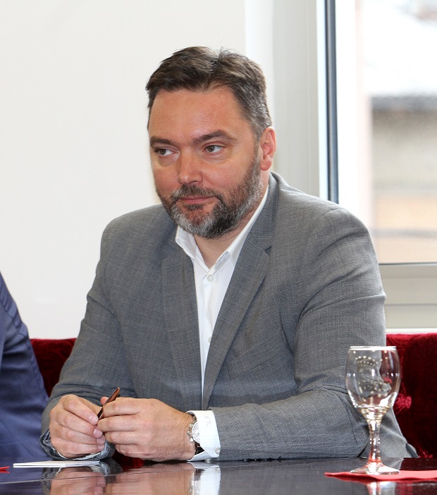 Сташа Кошарац: Очекивао сам оставку Звиздића, а не лажне оптужбе на рачун СНСД