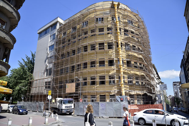 Обнова зграде Рада тешка 200 милиона