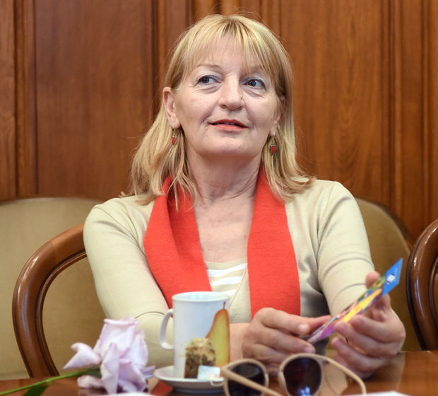 Невен припао Весни Алексић