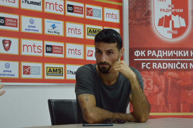 СУЛАКА ПОЈАЧАО РАДНИЧКИ: Одлучио сам да се поново опробам у Европи