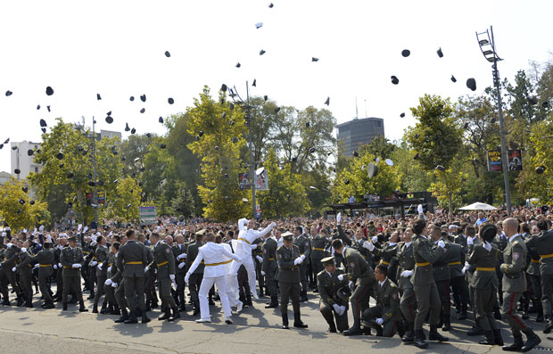 ЗАВРШЕНА СВЕЧАНА ПРОМОЦИЈА: Србија добила најмлађу генерацију официра (ФОТО)