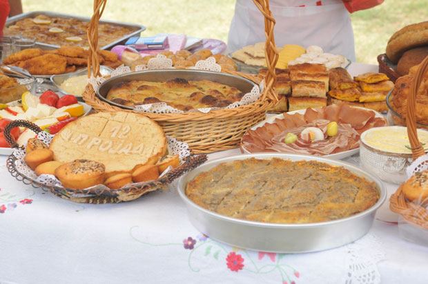 Укуснија и од погаче: У селу Ратина код Краљева одржана 12. „пројада“  (ФОТО)