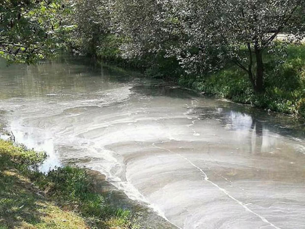 Фекалије испуштају у Брезницу
