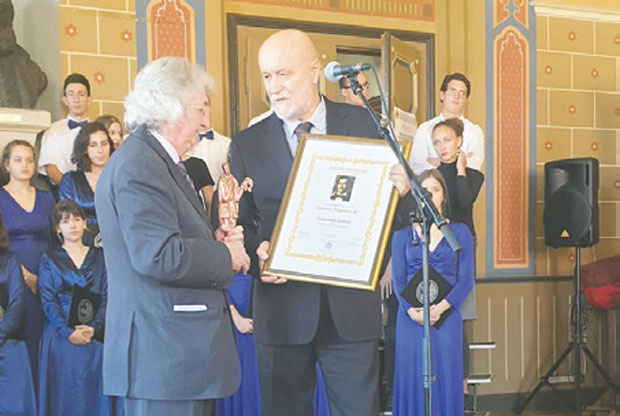 Бранково коло: Награда Дубаку