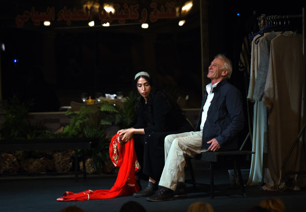 ЗВАНИЧНО ОТВОРЕН 53. БИТЕФ: Љубав почела с Орестом у Мосулу