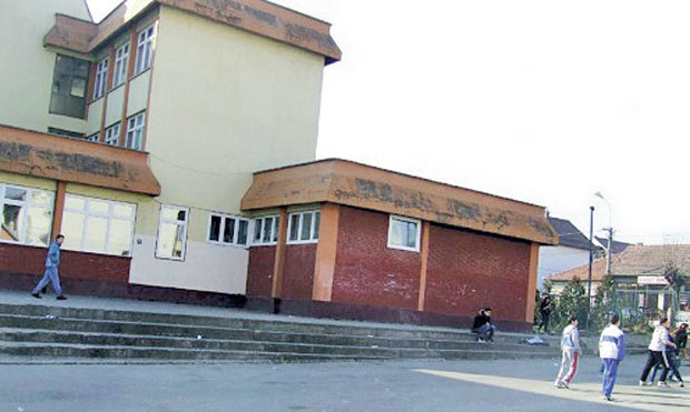 Родитељи сами бирају језик на коме ће деца да уче