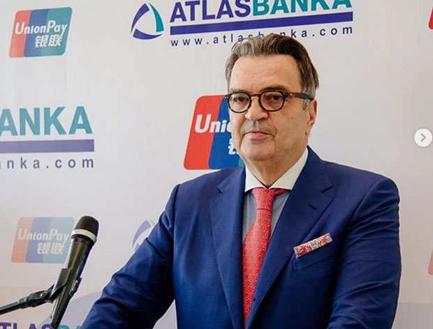 Кнежевићу забрањено да напусти Велику Британију