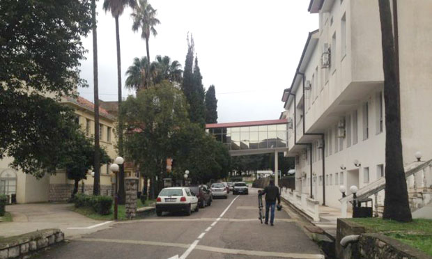 Стечај у болници Мељине можда је решење?