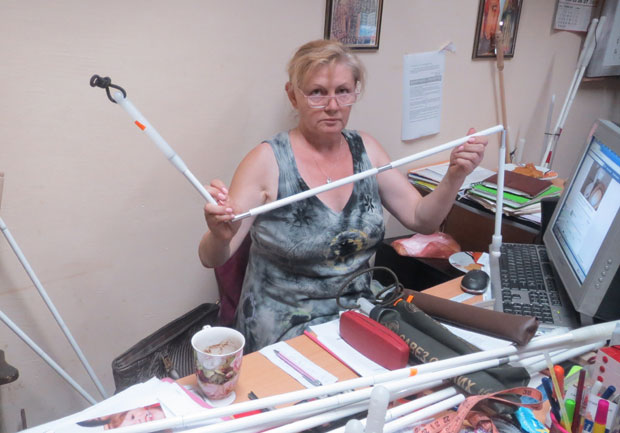 Бели штапови за Катаране