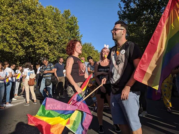 Парада поноса без инцидента: Нећемо одустати од закона о истополним заједницама (ВИДЕО)