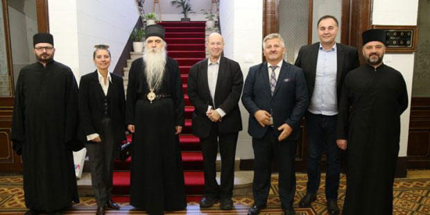 Професор Грајф посетио владику Иринеја