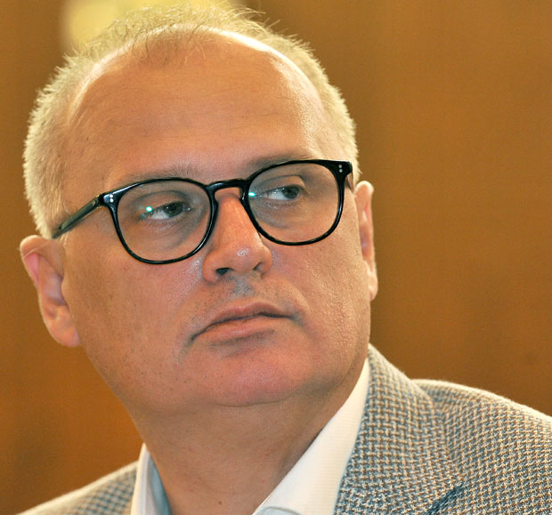 Весић поднео кривичну пријаву против Ђиласа и Миљуша