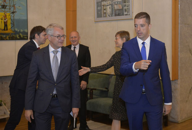 Ђурић упознао амбасадора Финске са ситуацијом на Космету