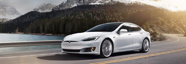 Tesla automobili cena