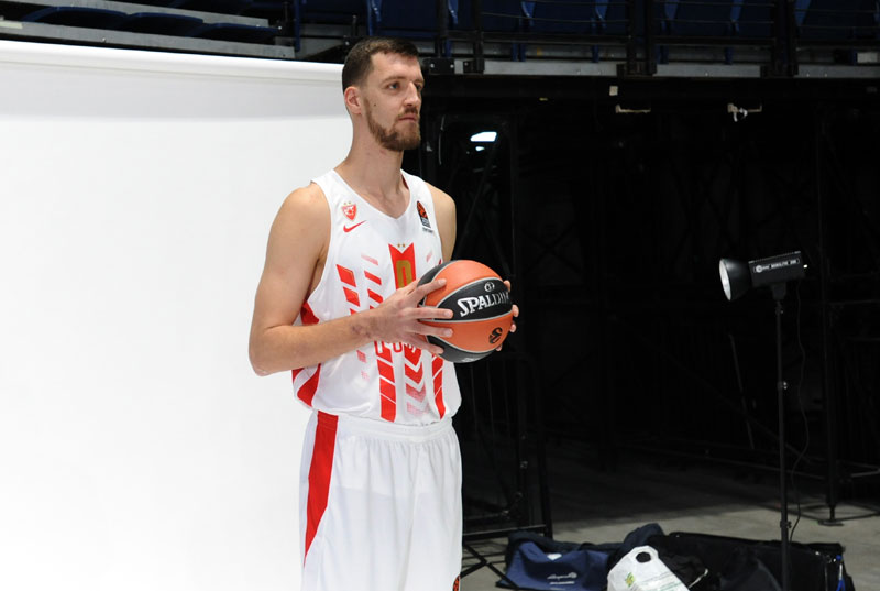 ДА СА ЗВЕЗДОМ БУДЕ СВЕ КАО ПРОШЛИ ПУТ: Кузмић о новој сезони, навијачима, екипи...