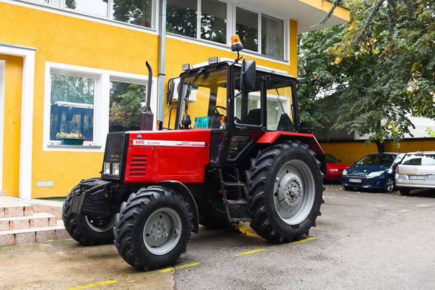 ОБНОВА МЕХАНИЗАЦИЈЕ: Беларус из две благајне