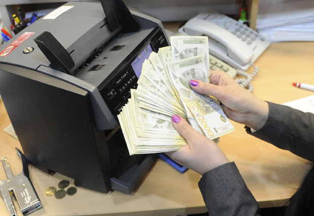 Србија мора да плати 2.000 евра сваком од 28 бивших запослених у државним фирмама