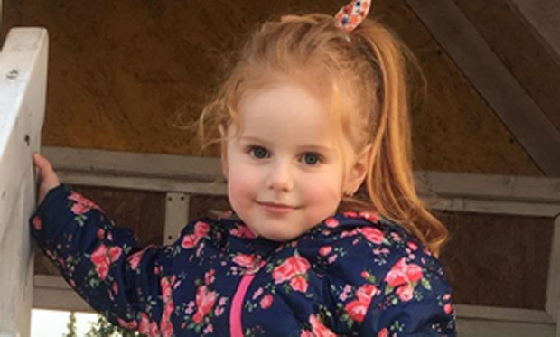 Помозимо малој Хелени: Има четири године и хитно јој је потребан новац за лечење