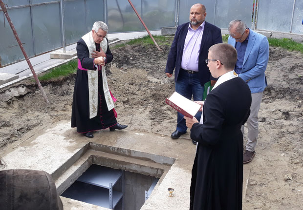 Кости новосадских Јермена у новој гробници