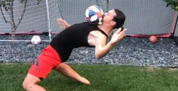 ВИДЕО: Ибрахимовић поставио нови изазов свету и прво позвао Новака Ђоковића