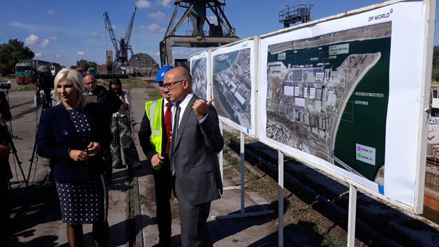 ПРАВИ ИНВЕСТИТОР НА РЕЦИ: Лука Нови Сад ступила на међународну сцену