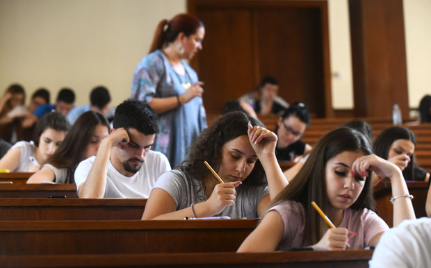 Београд за стипендије издваја 22 милиона