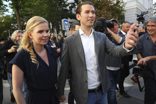 Курц опет убедљиво победио