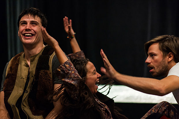 ПРЕМИЈЕРА У АТЕЉЕУ 212: Трилер о страсти и нашем свету 