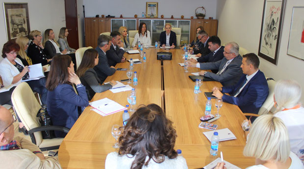 Тривић: Повезати културу и образовања како би ученици упознали наслеђе, традицију и историју