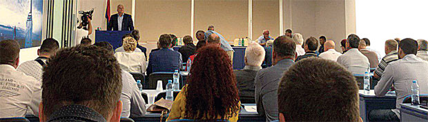 УПОРИШТЕ У ТРАДИЦИЈИ И ТРАЈАЊУ ЦРНЕ ГОРЕ: За тробојку и српски језик