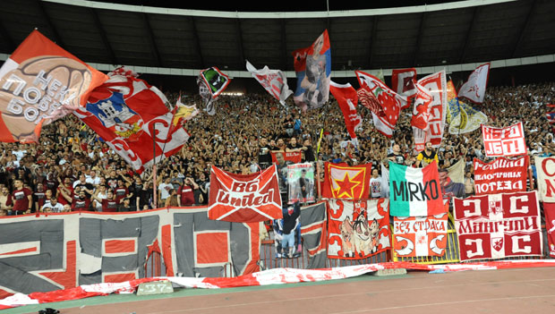 БРАЋА ПО ВЕРИ И БОЈАМА: Навијачи Звезде и Олимпијакоса негују пријатељске односе више од 30 година