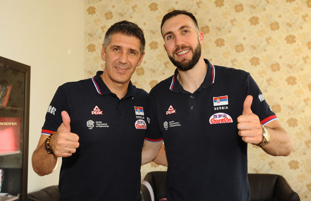 Идем да пецам, златни момци нека причају!