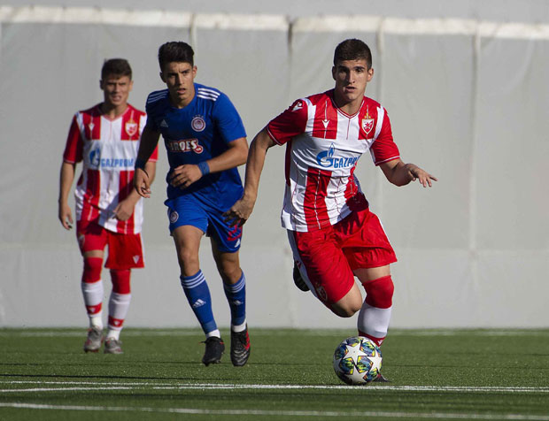 ОМЛАДИНЦИ НАПРАВИЛИ ДОБРУ УВЕРТИРУ: Звезда победила Олимпијакос