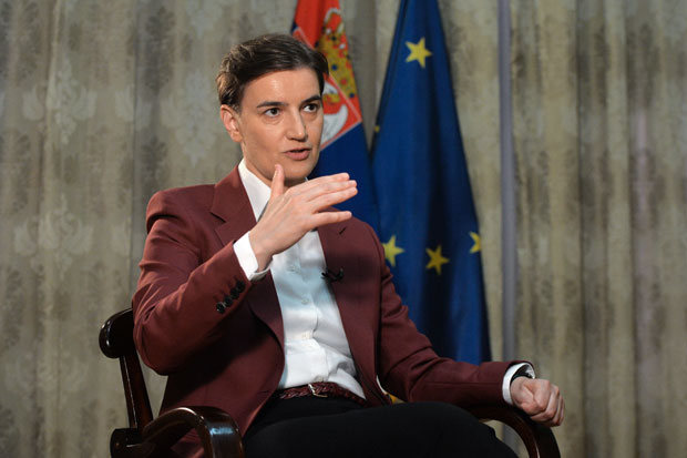 ПРЕМИЈЕРКА О ПОЛИТИЧКОМ АНГАЖМАНУ: Много разлога за учлањење у СНС