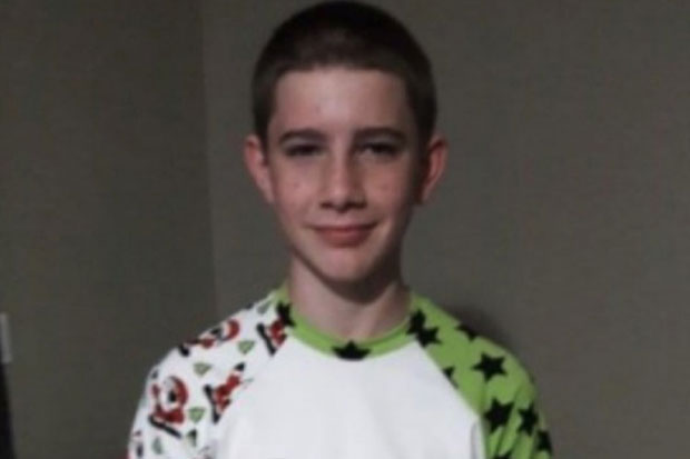 ХЕРОЈ: Тинејџер изгубио живот бранећи сестру од провалника (ФОТО)