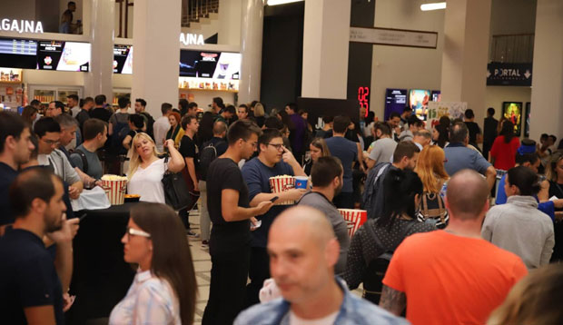 ПРИНЦ КРИМИНАЛА ЈЕ СТИГАО: Одржана специјална пројекција филма Џокер (ФОТО)