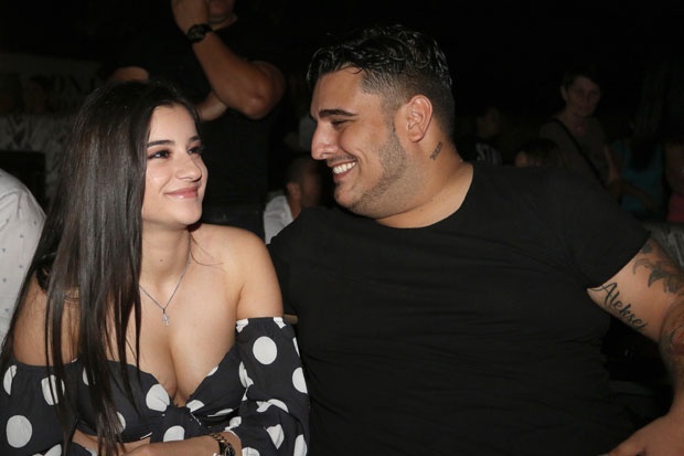 ЛАЗИЋЕВИ НАСЛЕДНИЦИ НА ОКУПУ: Певач поделио емотивну фотографију са пратиоцима (ФОТО)