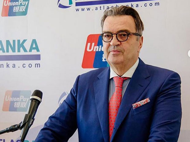 ДУШКО КНЕЖЕВИЋ НАЈАВИО НОВИ СНИМАК: Вујошевићу не брини, спасиће те Мило...