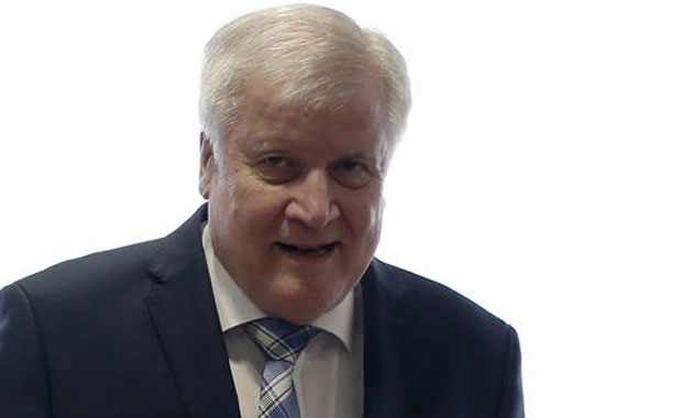 Упозорење немачког министра Зехофера: Опасност од новог избеглицког таласа