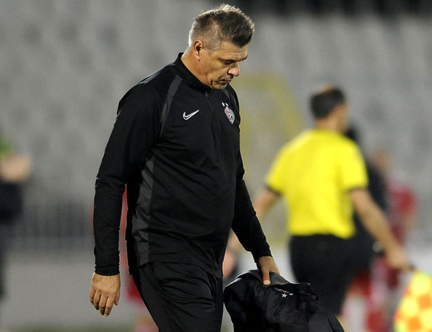 МИЛОШЕВИЋ ОГОРЧЕН: Немогуће је борити се за титулу у оваквим околностима!