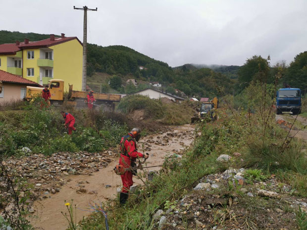 ОЧИШЋЕНА РУДНИЦА И ТАРА, НА РЕДУ ЛИМ: Министарство пољопривреде организује акције чишћења водотока слива Дрине