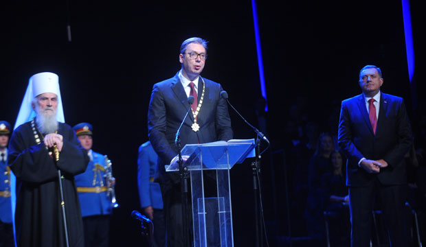 Вучић одликован Орденом Светог Саве: Ово ме обавезује да се још више борим за Србију, да буде вечна! (ФОТО+ВИДЕО)