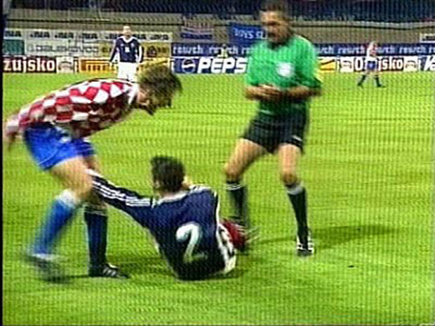 ИСТОРИЈСКИ МЕЧ У ЗАГРЕБУ ОСТАО УПАМЋЕН ПО ЦРВЕНОМ КАРТОНУ ЗОРАНА МИРКОВИЋА: Треба ме убити, оставио сам тим на цедилу