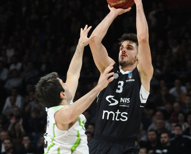 КРАЈ: Партизан-Тофаш 93:80