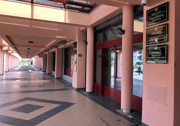 Понуда улагачима у пољопривреду: За ЦГ пасош од два до четири милиона евра