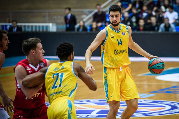 Ристић и Кларк срушили Локомотиву