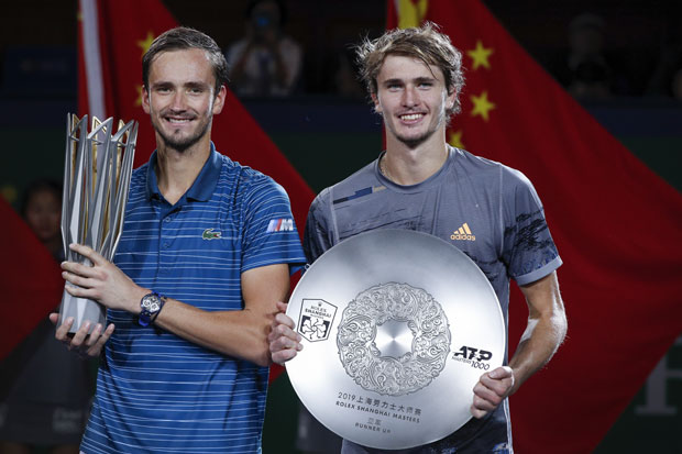 ЗВЕРЕВ ПЕЦНУО ВЕЛИКУ ТРОЈКУ: Медведев је најбољи играч на свету