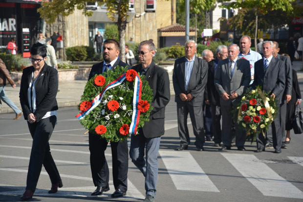 Венци за хероје Крушевца на годишњицу ослобођења
