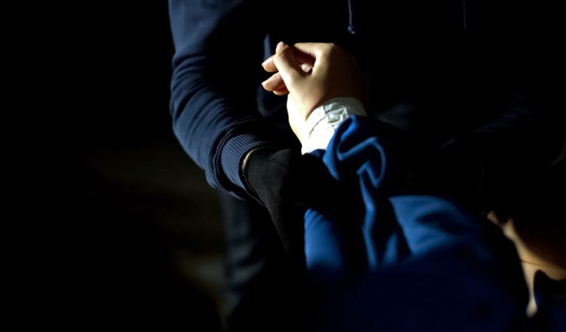 ПОКУШАЈ ОТМИЦЕ ДЕТЕТА: Наговарао дечака да уђе у кола, 10-годишњак успео да побегне