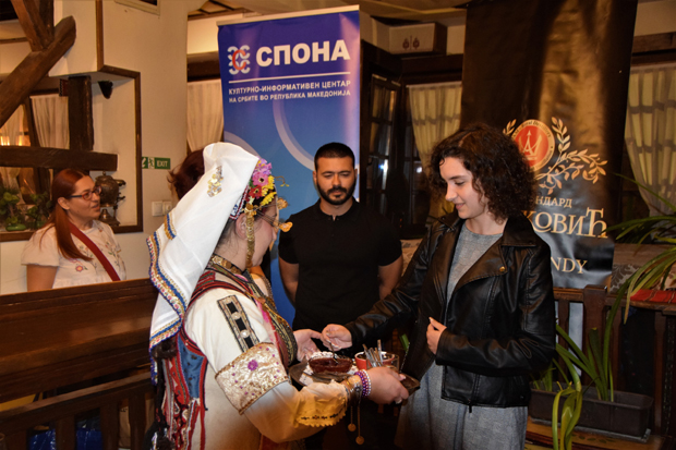 Крсна слава знак српског идентитета (ФОТО)